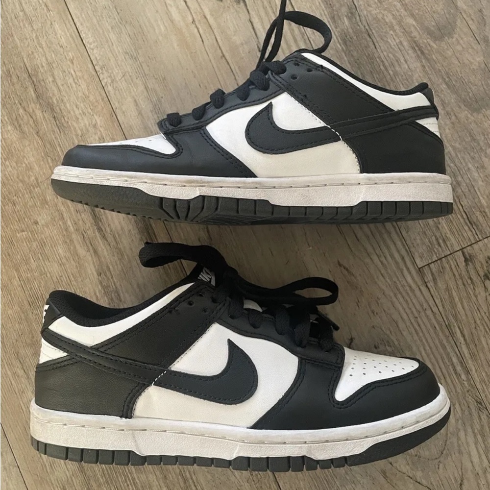 Nike dunks low panda size 4Y. Preowned no box